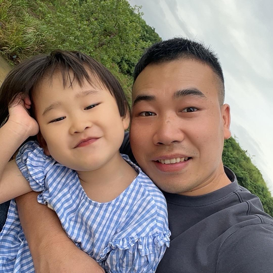 彭彭超爱吃