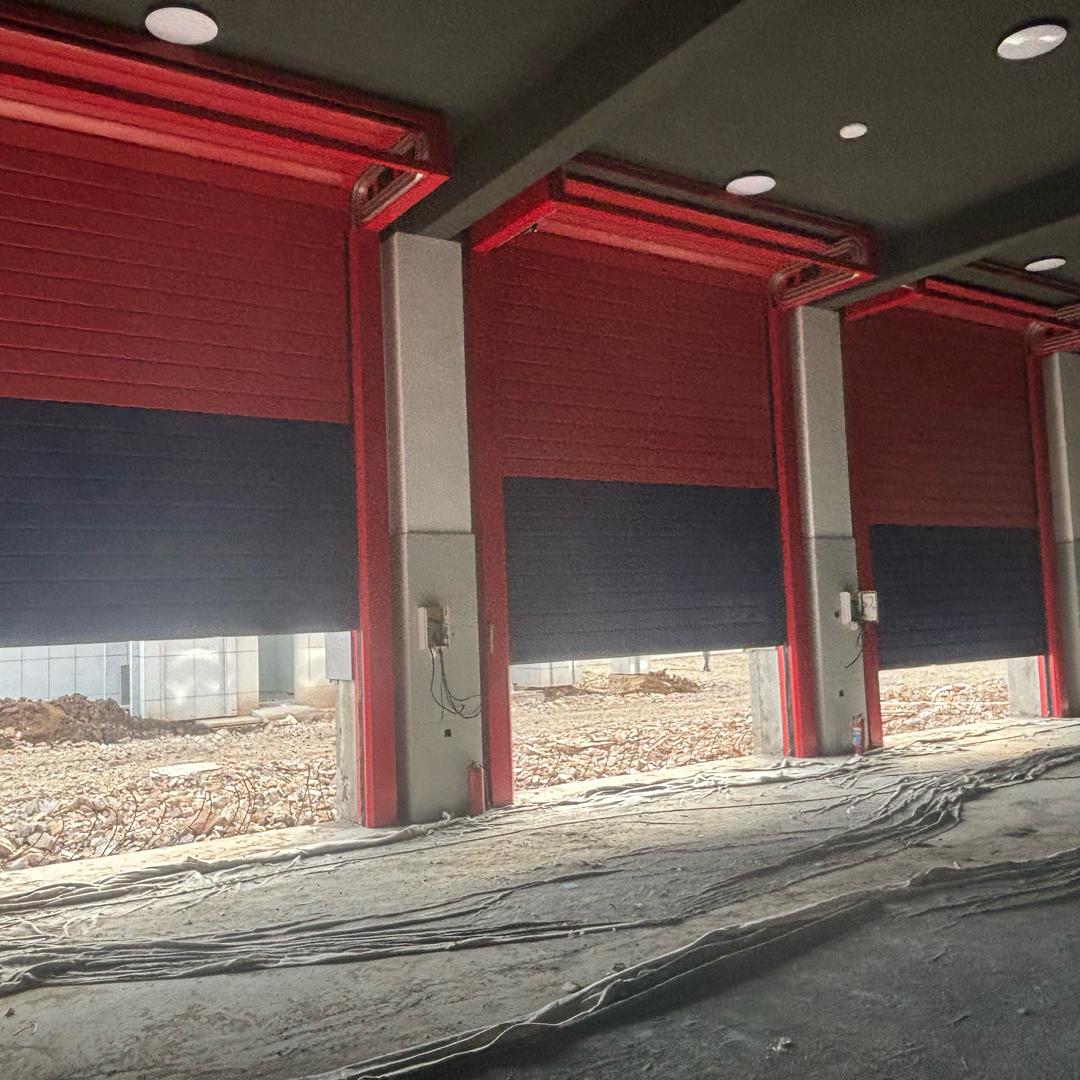 迈科斯门业_小松