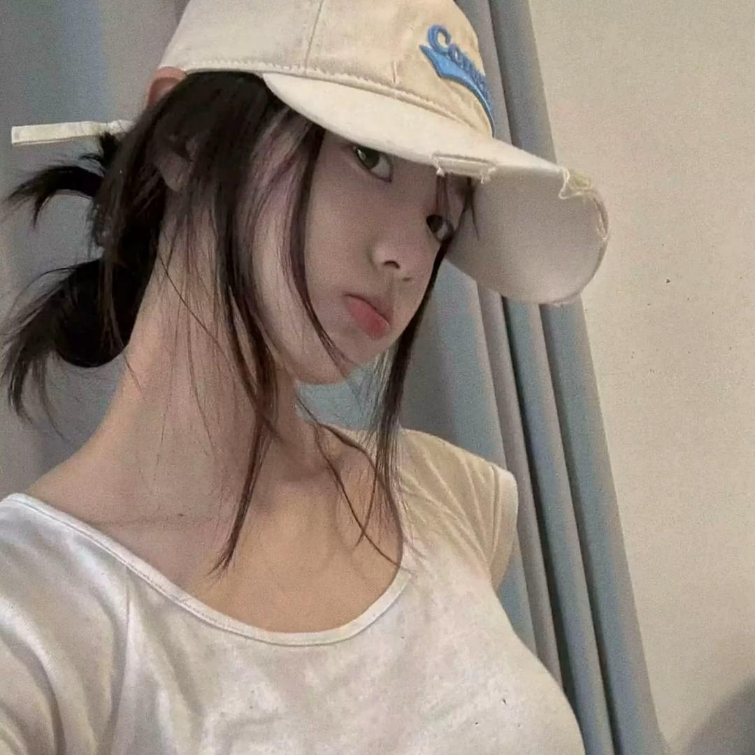 77ෆ̈❅