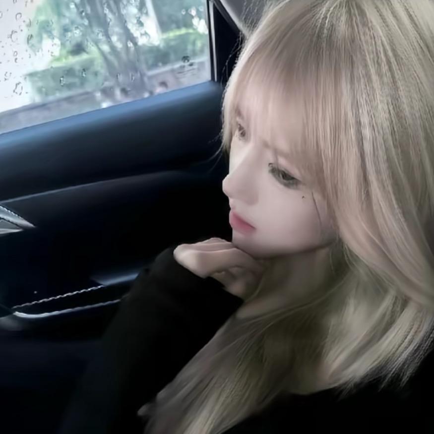 我也不太了解她