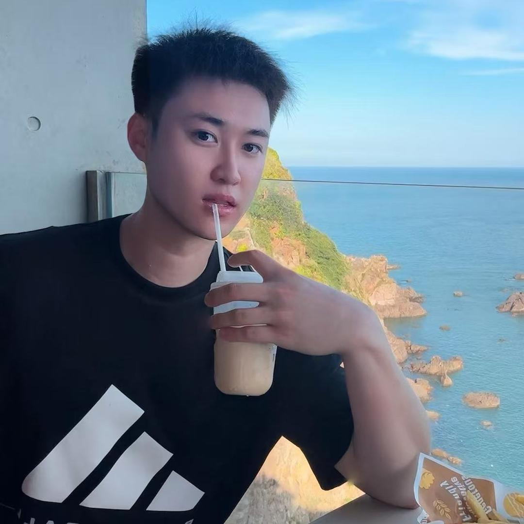 妹不辣小卓
