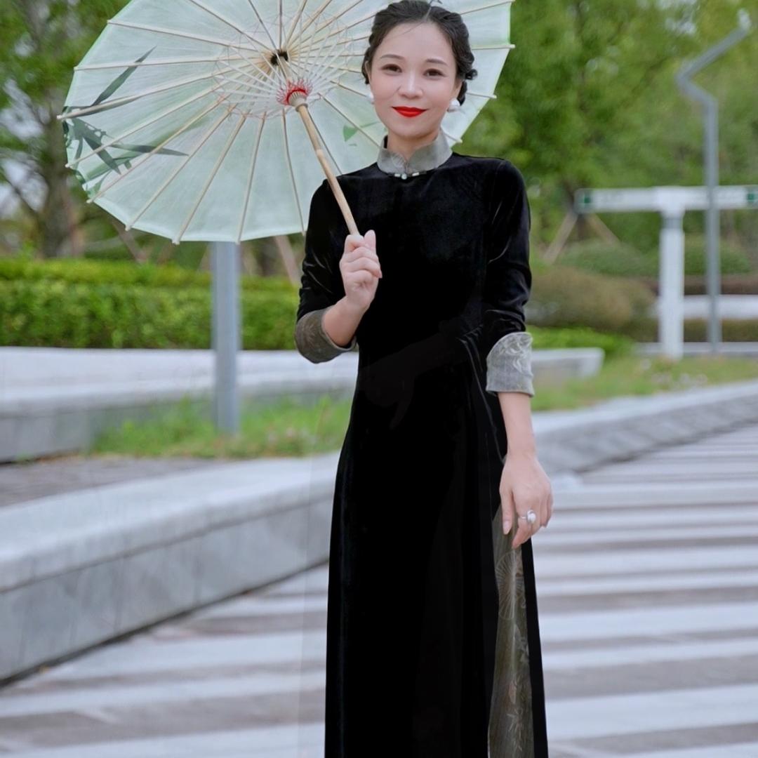 沈依依旗袍
