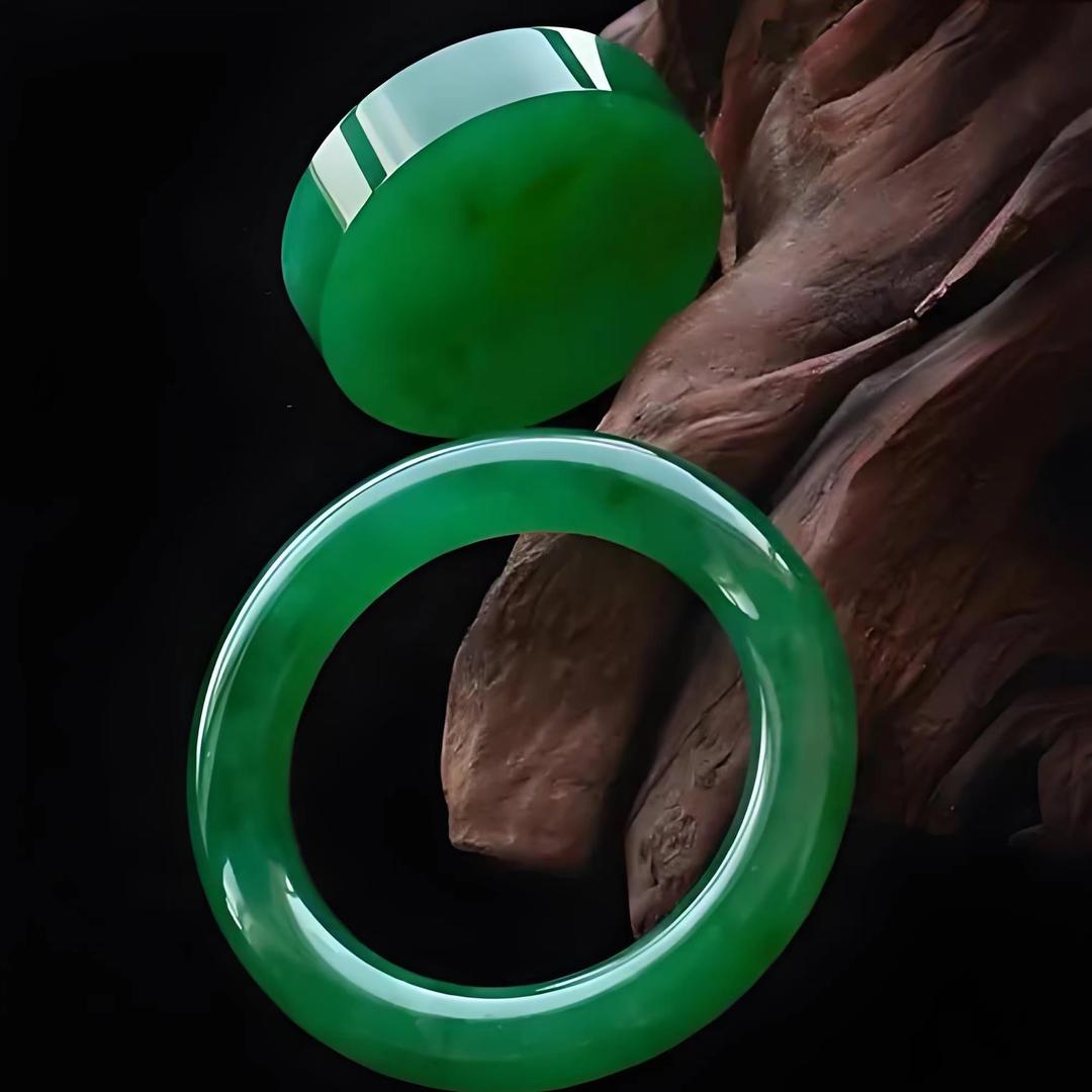 阿田翡翠手镯批发