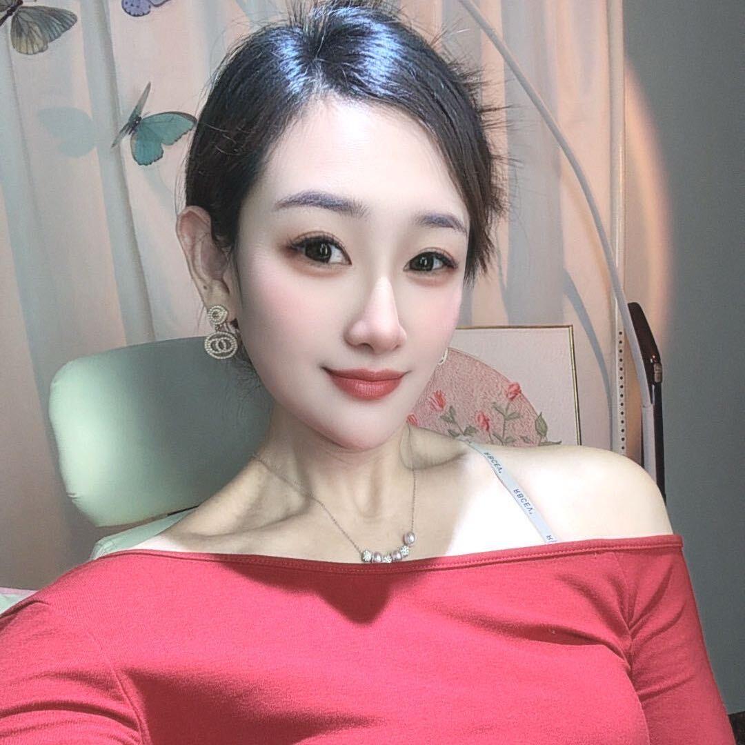 飞儿ᵕ̈🧸（Leslie）