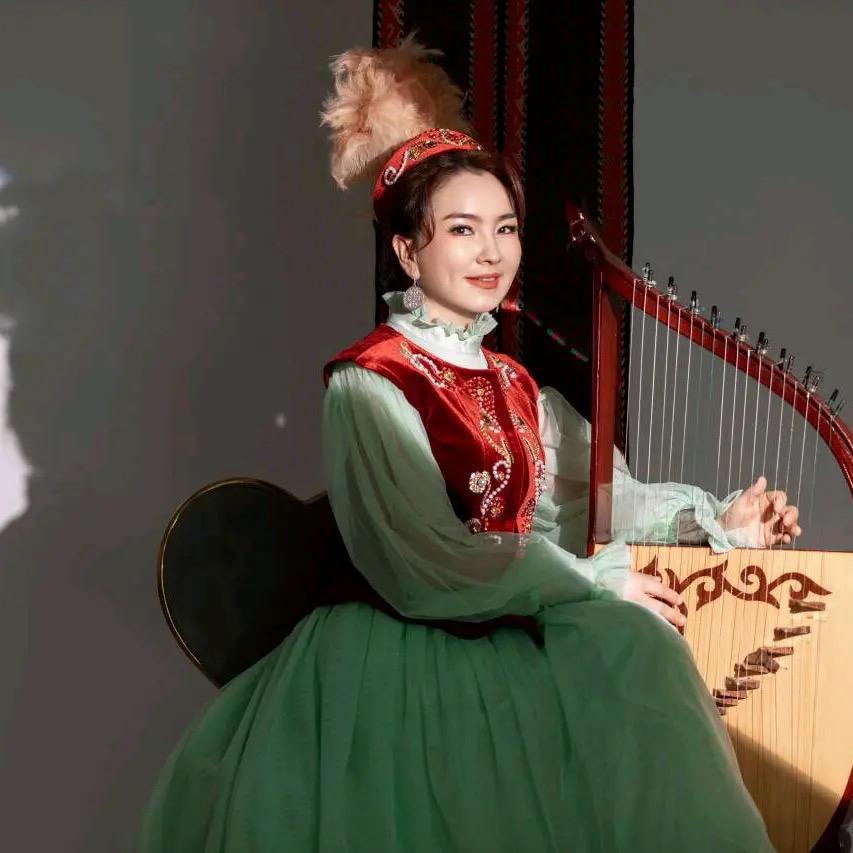 阿德尔纳  吾丽波森大号