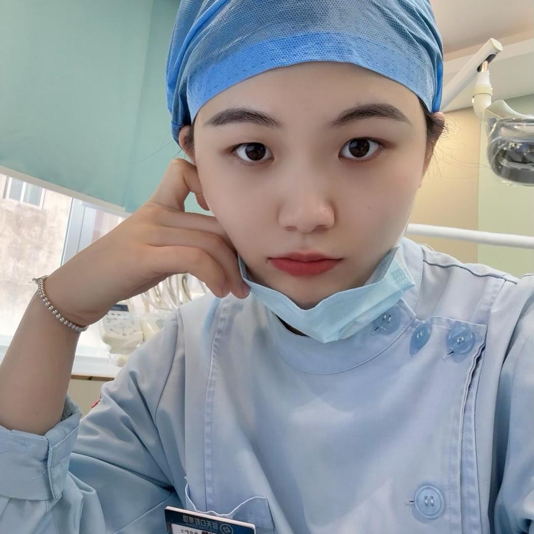 搞笑的小谭护士👩‍⚕️