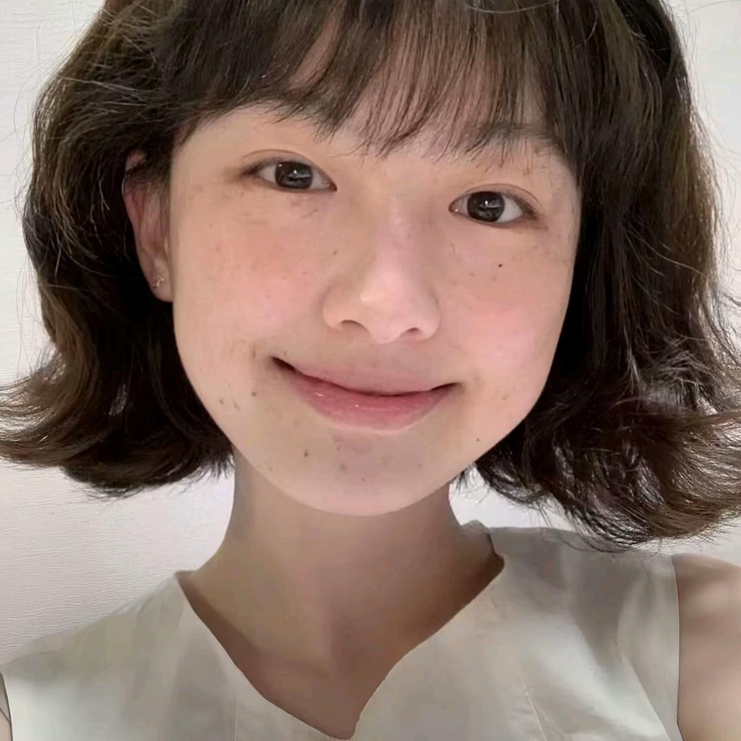犯困.