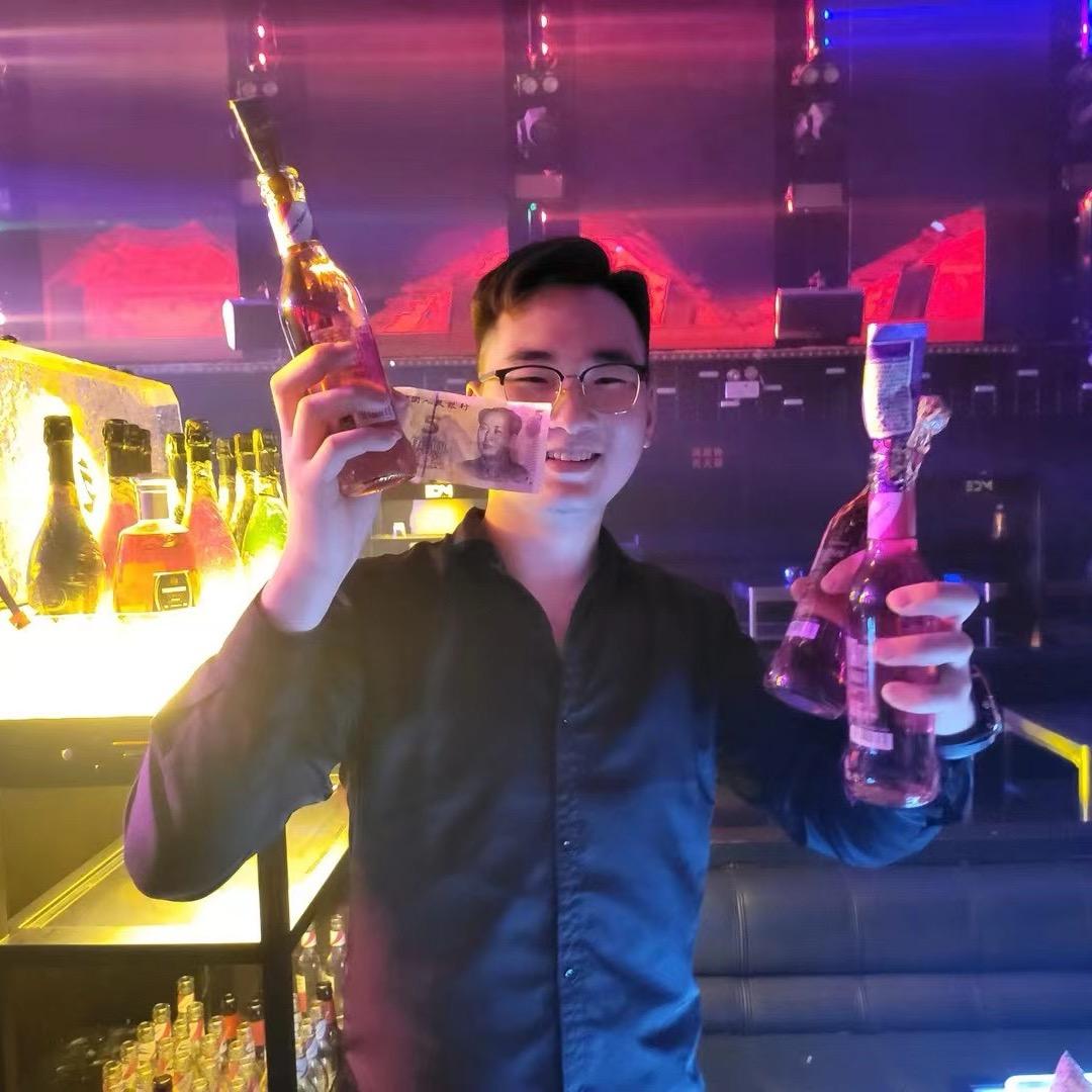 贰号楼的宅男-