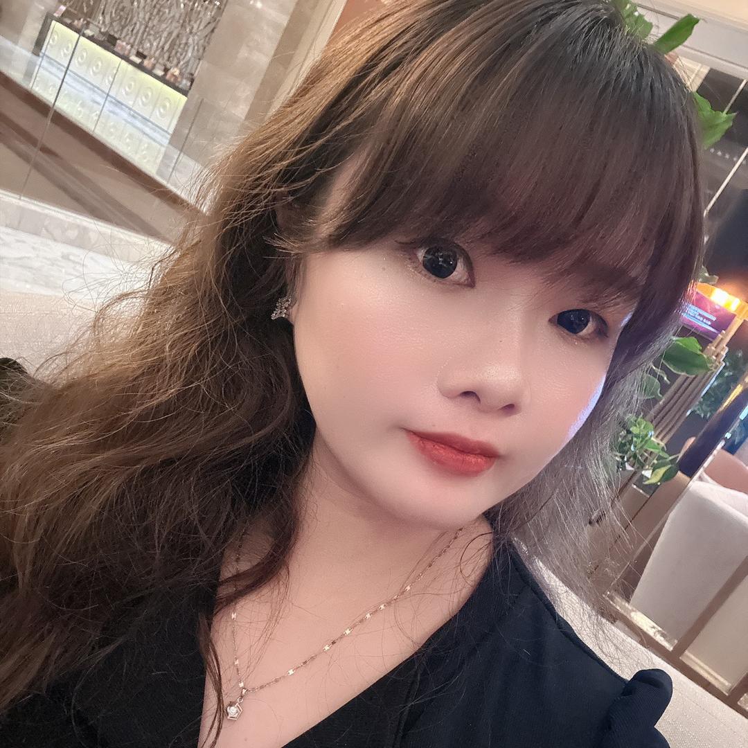 Lucky 雯