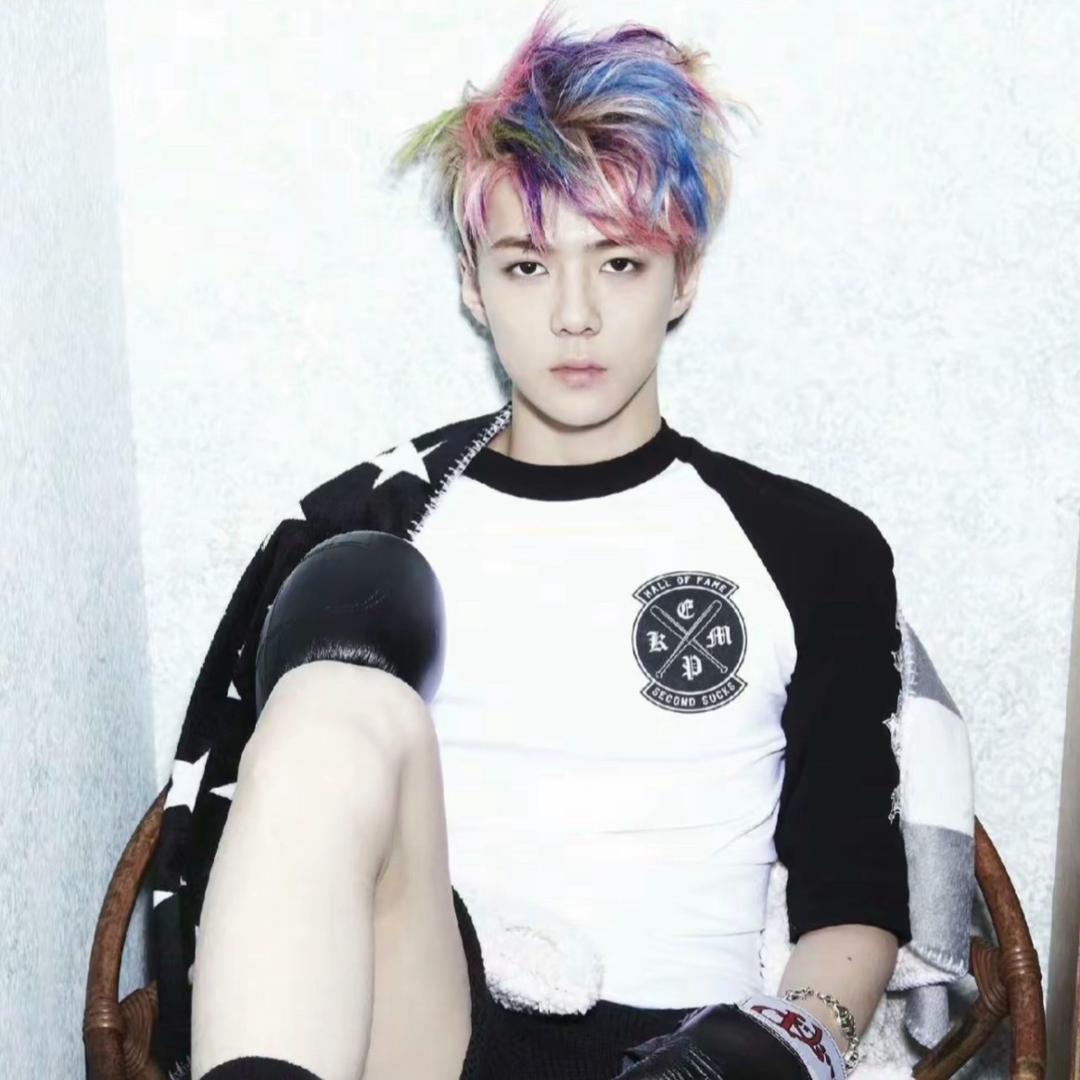 纽约地铁吃汉堡