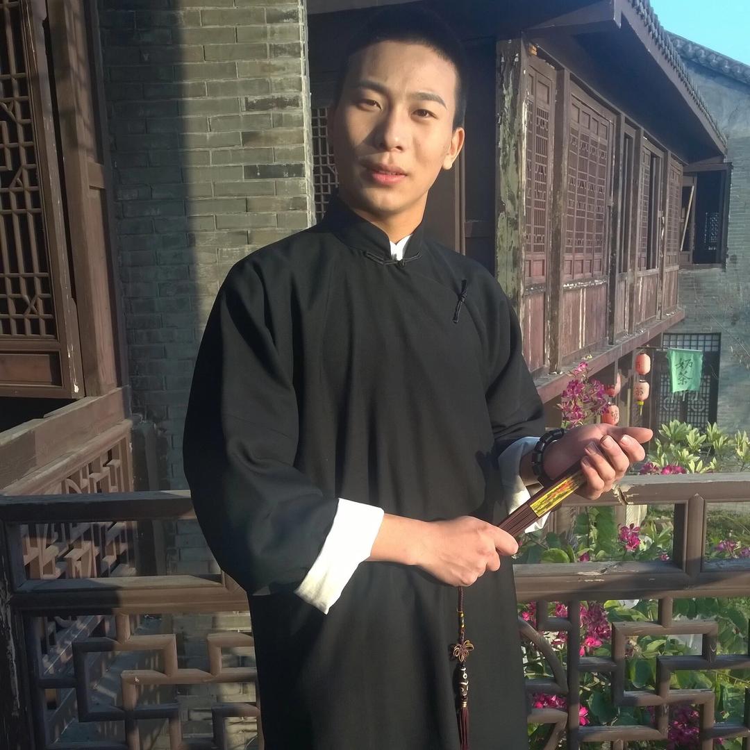 叶赫那拉乘帆