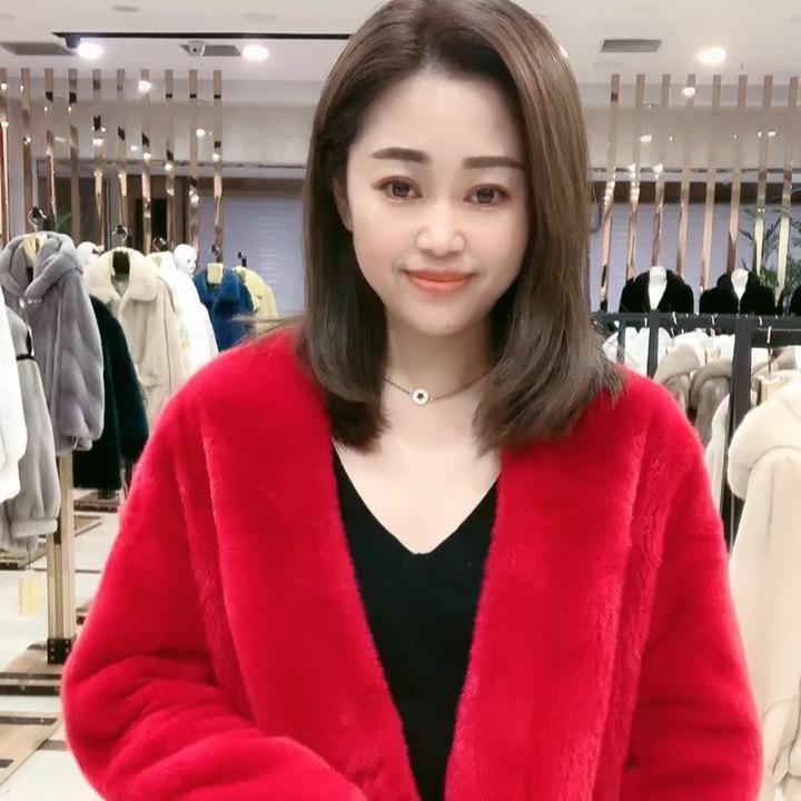 英皇束澜皮草