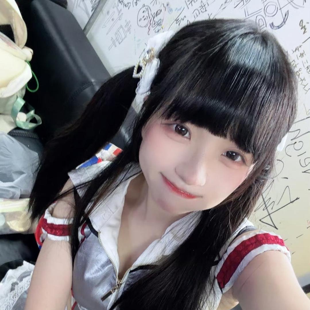 文文一点也不浪