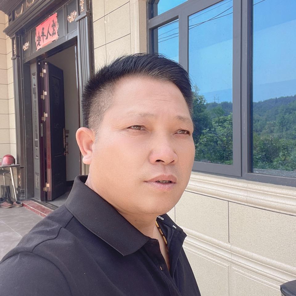 雨中漫步.