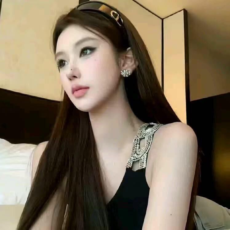 彤