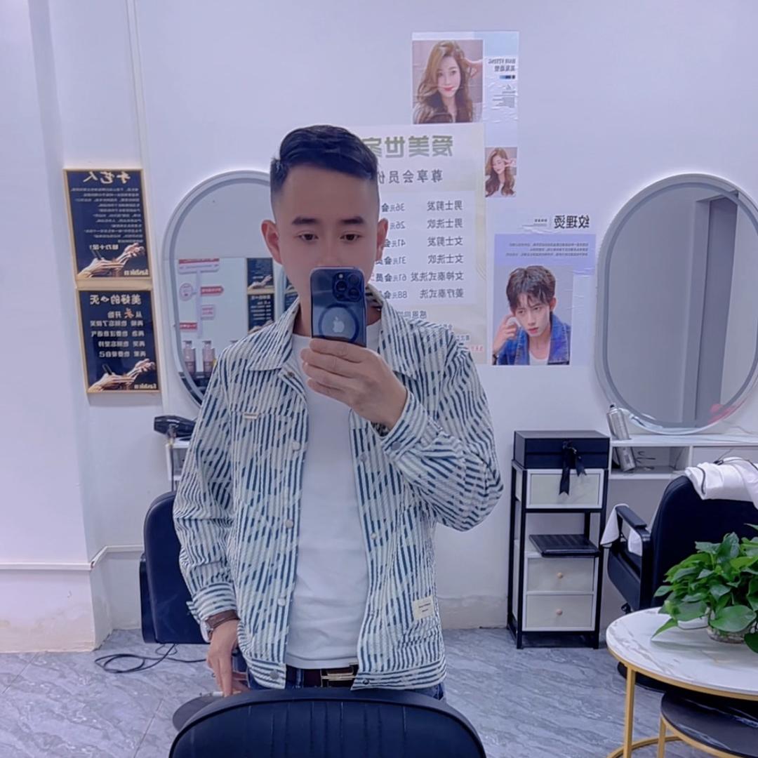贵安，李成豪