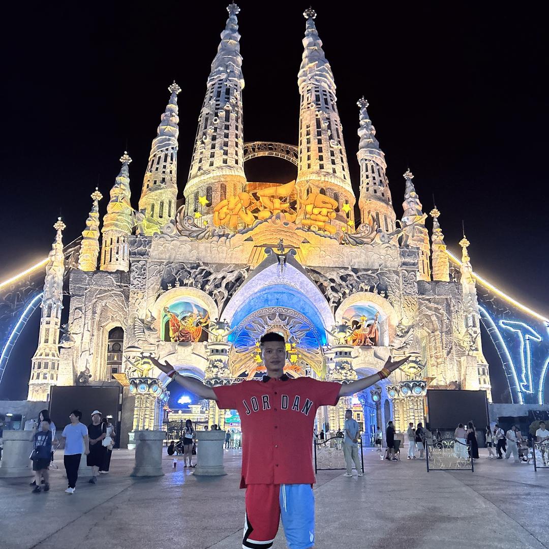 贤小亚Ai跑酷️🛫️