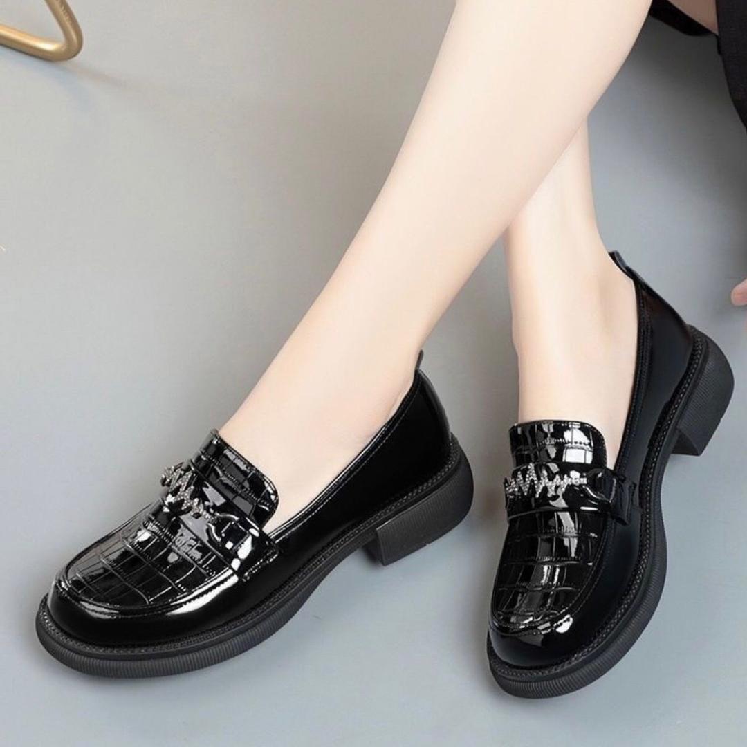 萌宝鞋服
