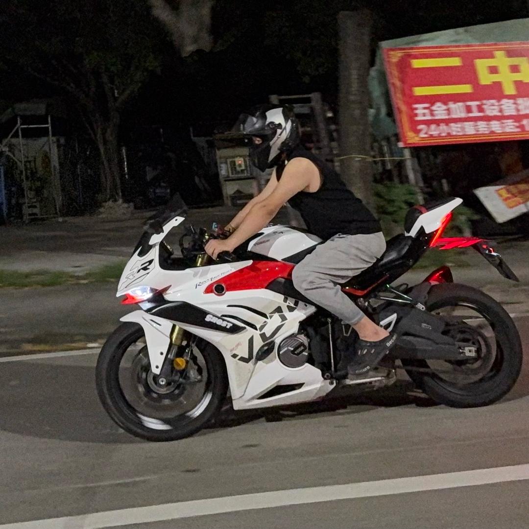 骑🏍️🉐男摩