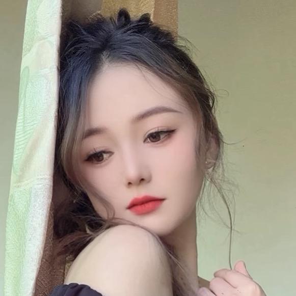 L金花妹(化妆师)