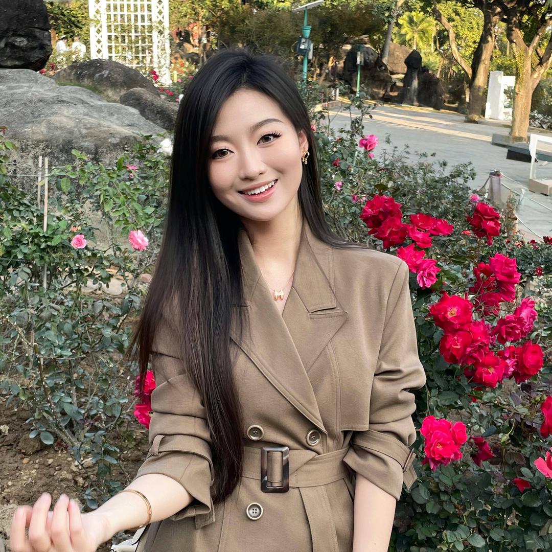张小满 西装控