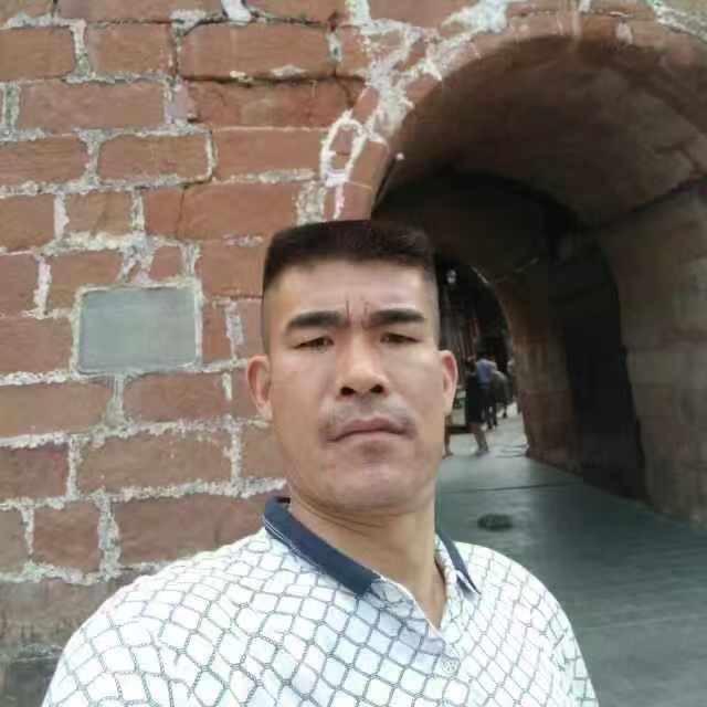 独臂老一雕刻（伍市）