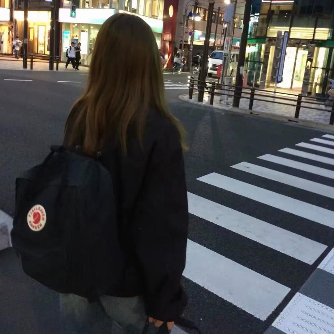 最痛不过下划线