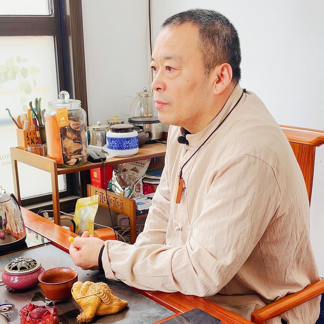 离戈居士