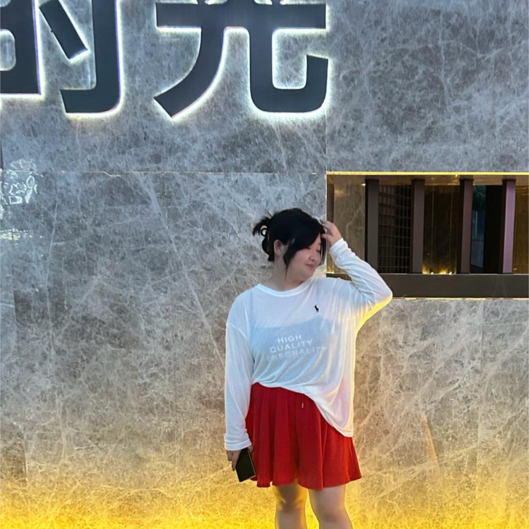 胖胖秀大码定制女装店