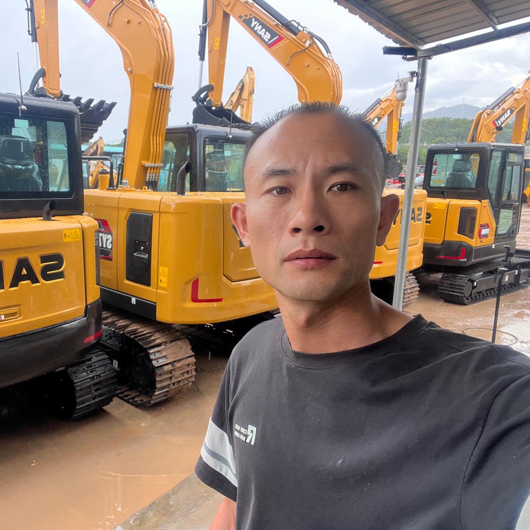 惠州卖挖机的老许～铁甲机械@二手挖机