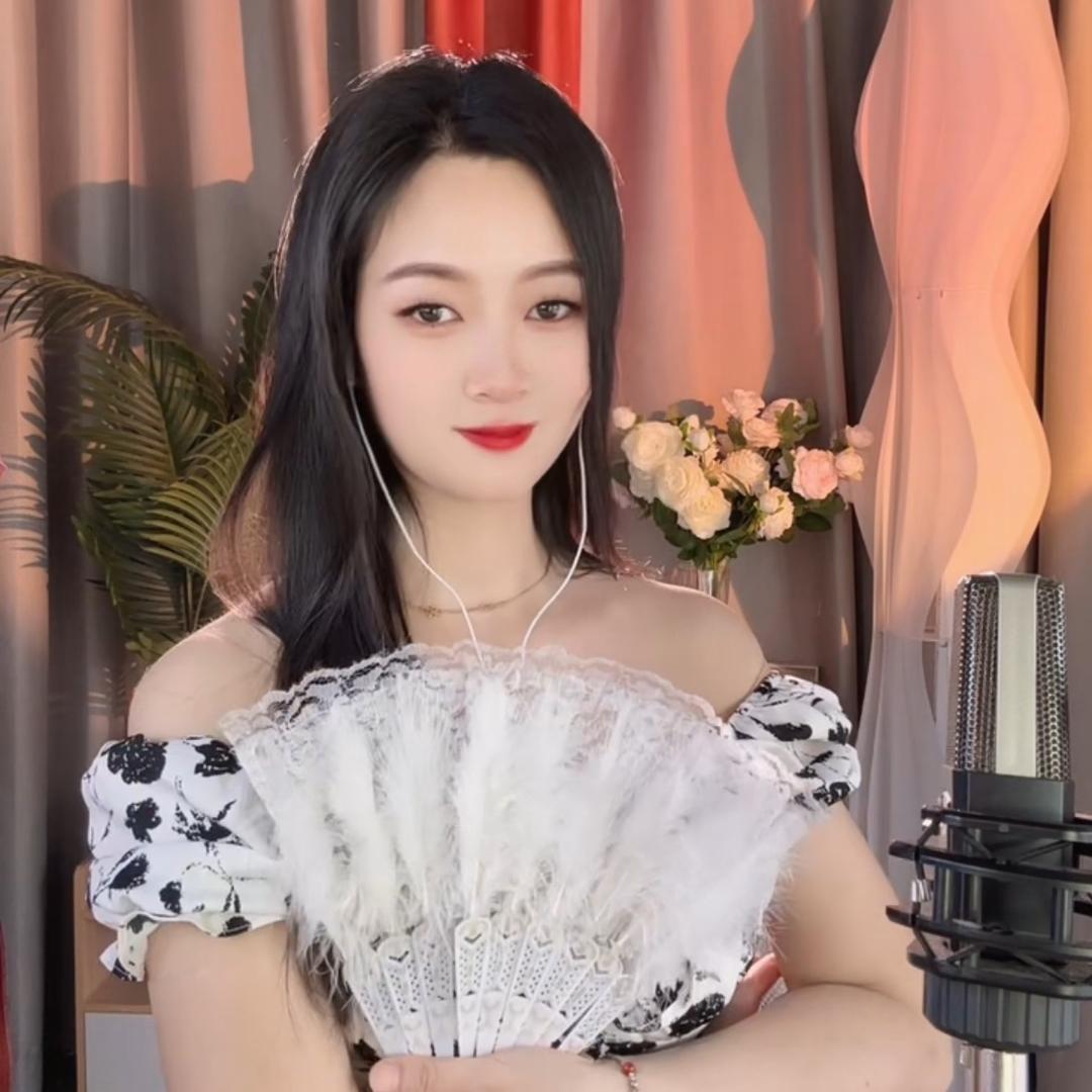 幸运儿💋🍒🍓