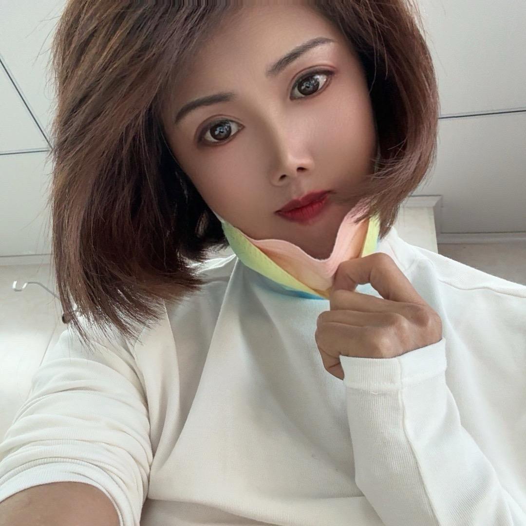 荣荣（加油中）