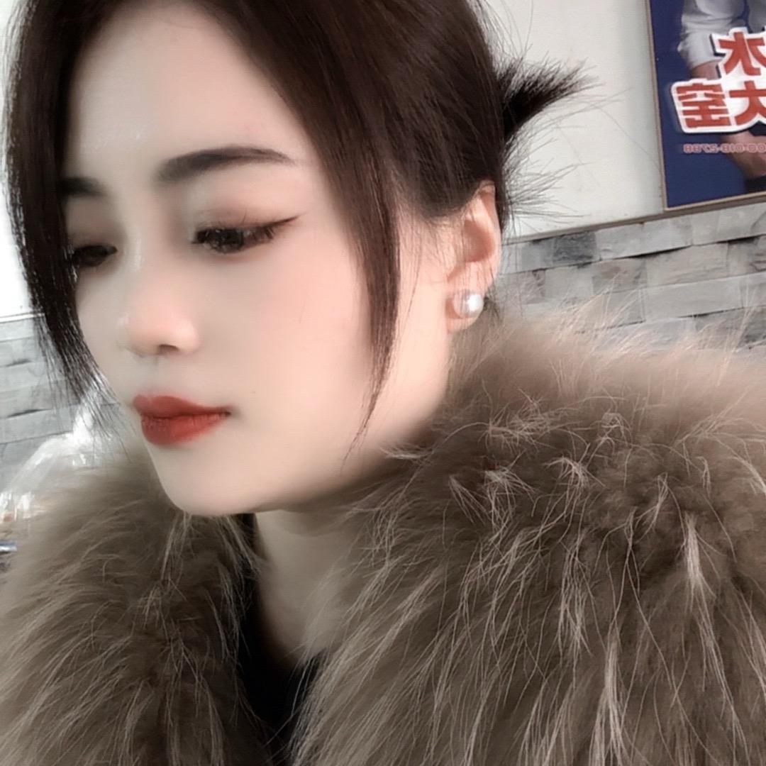 @顾先生的丁姐姐