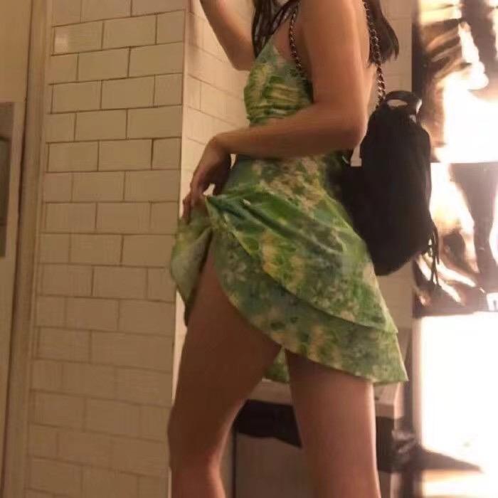 有点疯病那女的.