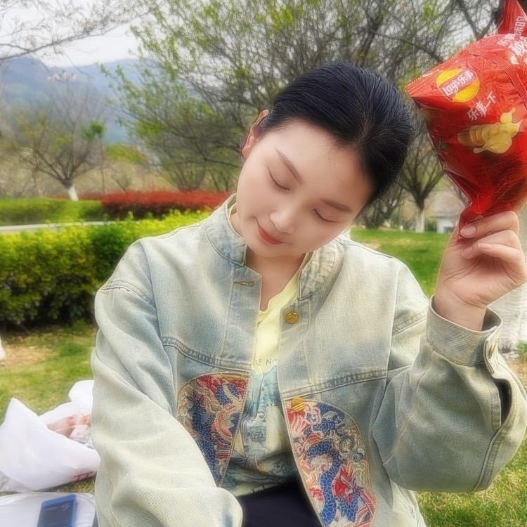 风吹夏天🍇🥦