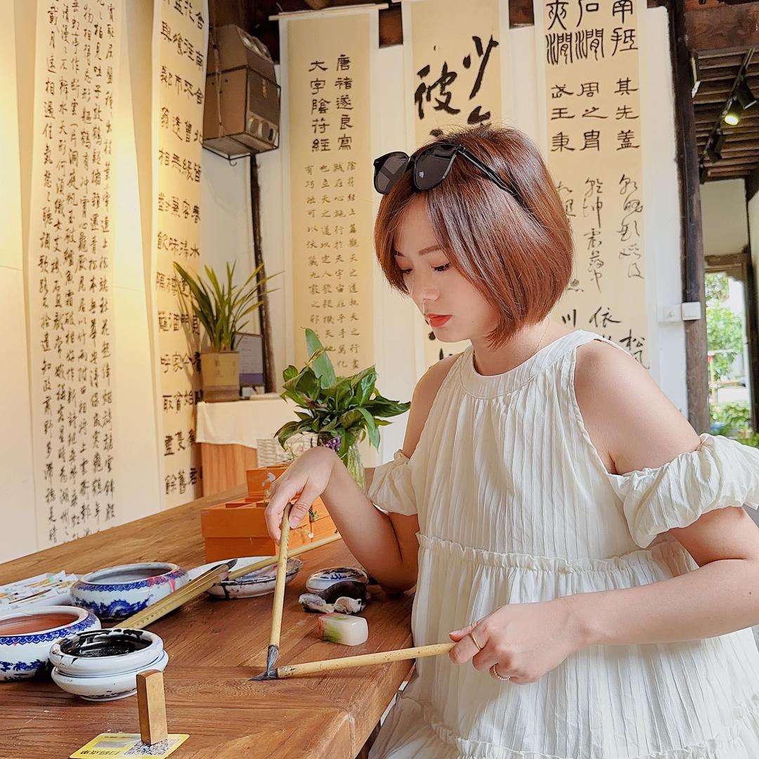 小向来了