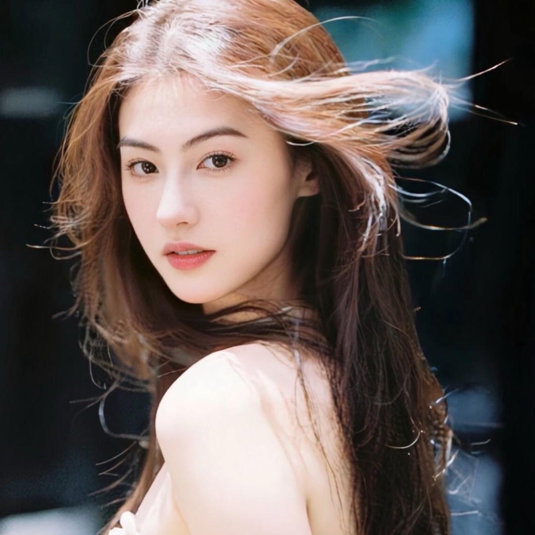 Rosy_🇨🇳