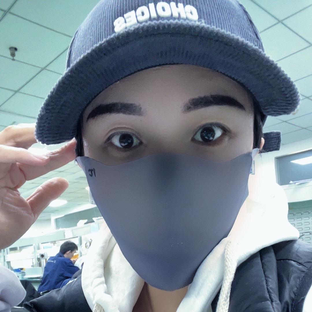 🍭不吃香菜的小李🍭