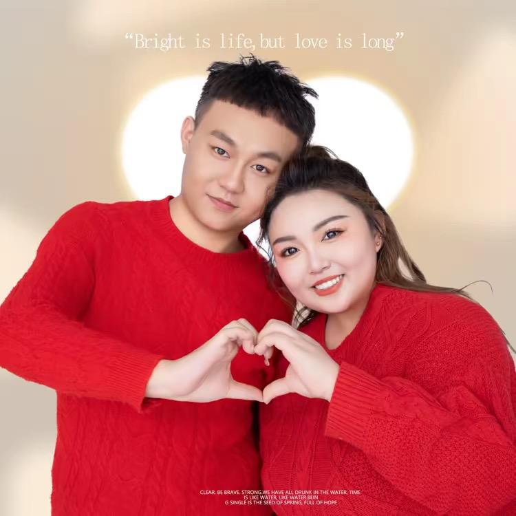 小胖媳妇💕红红一家人