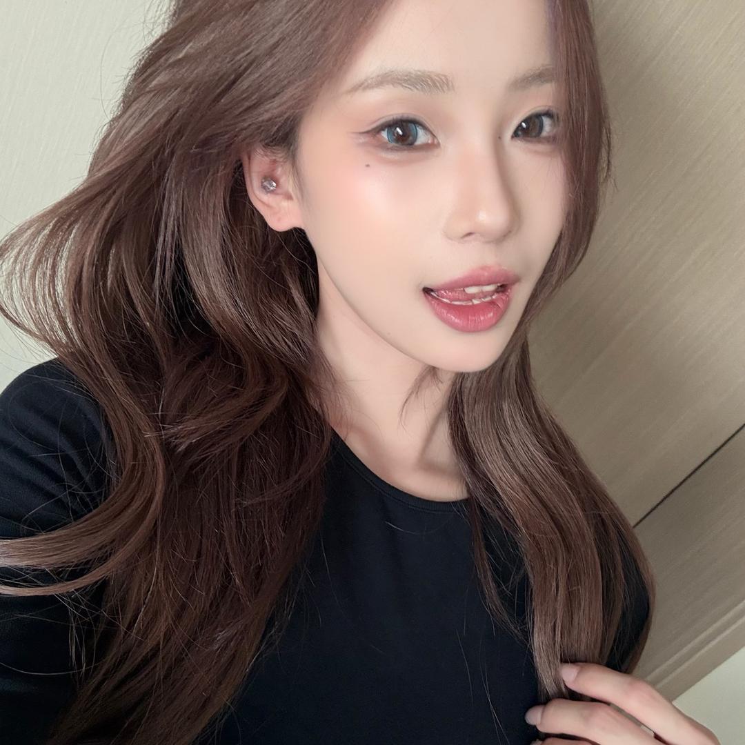 闻闻（会发疯