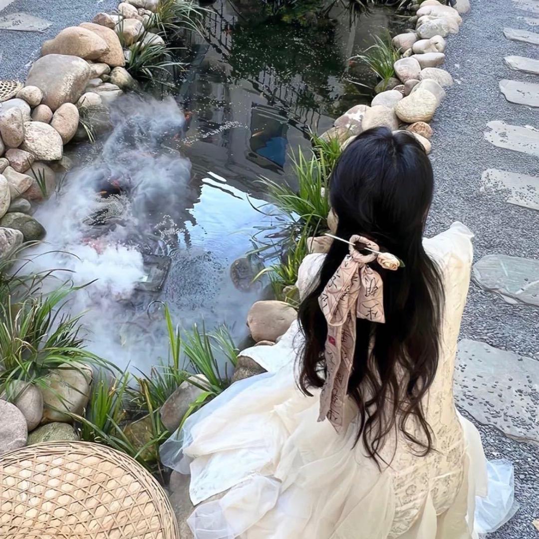 琦.
