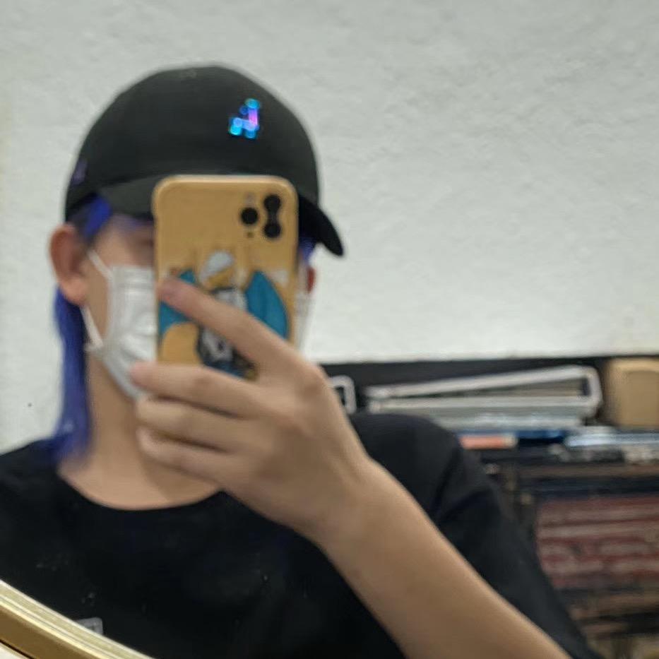 笑晚嘤