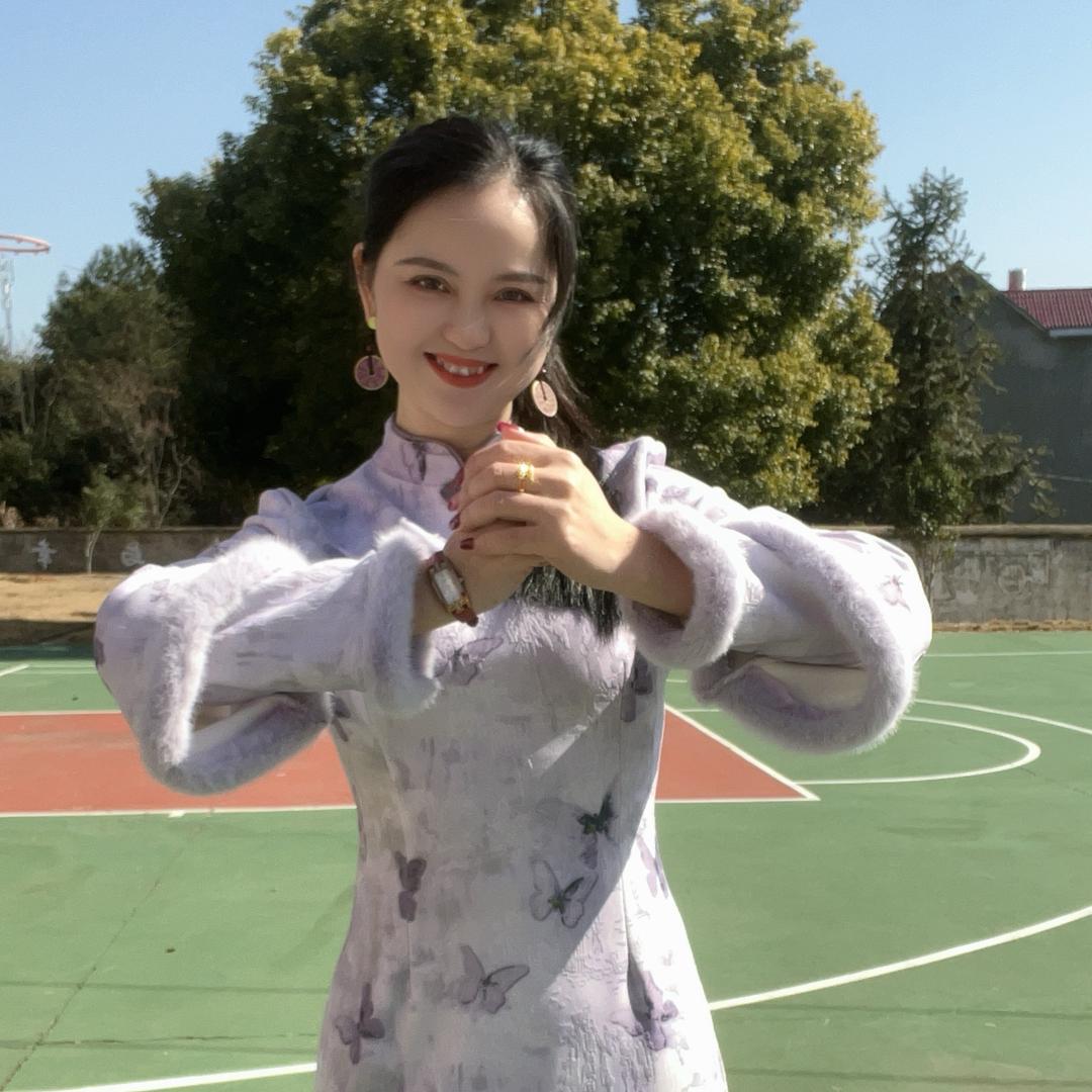 南油琦迹服饰