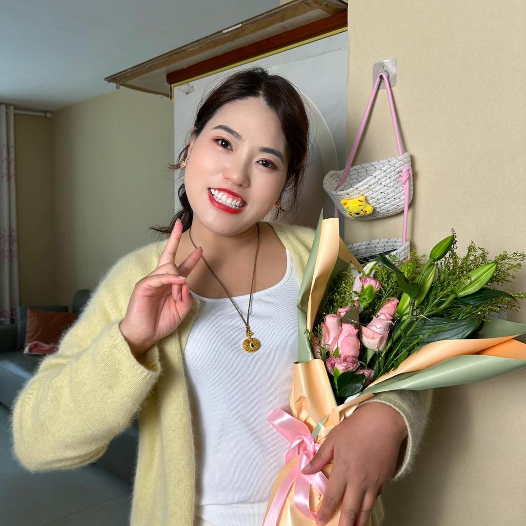 辉姐在努力💪（翠莲老婶子）