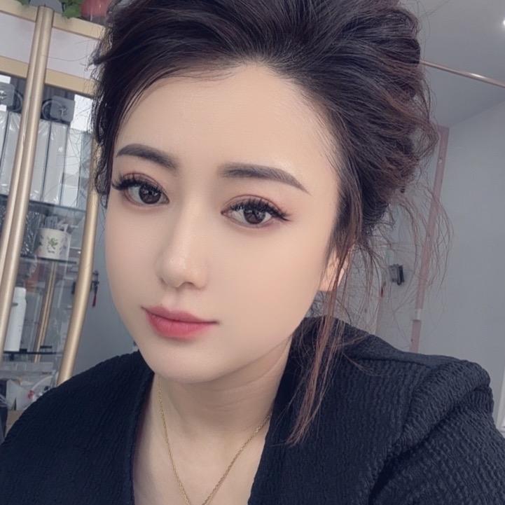 小月美甲甲