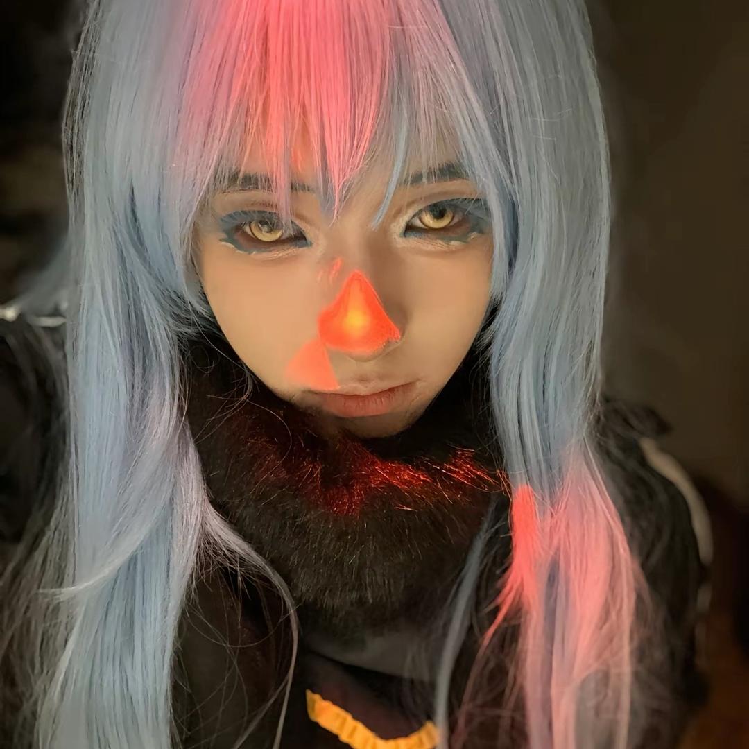我的脸好肿