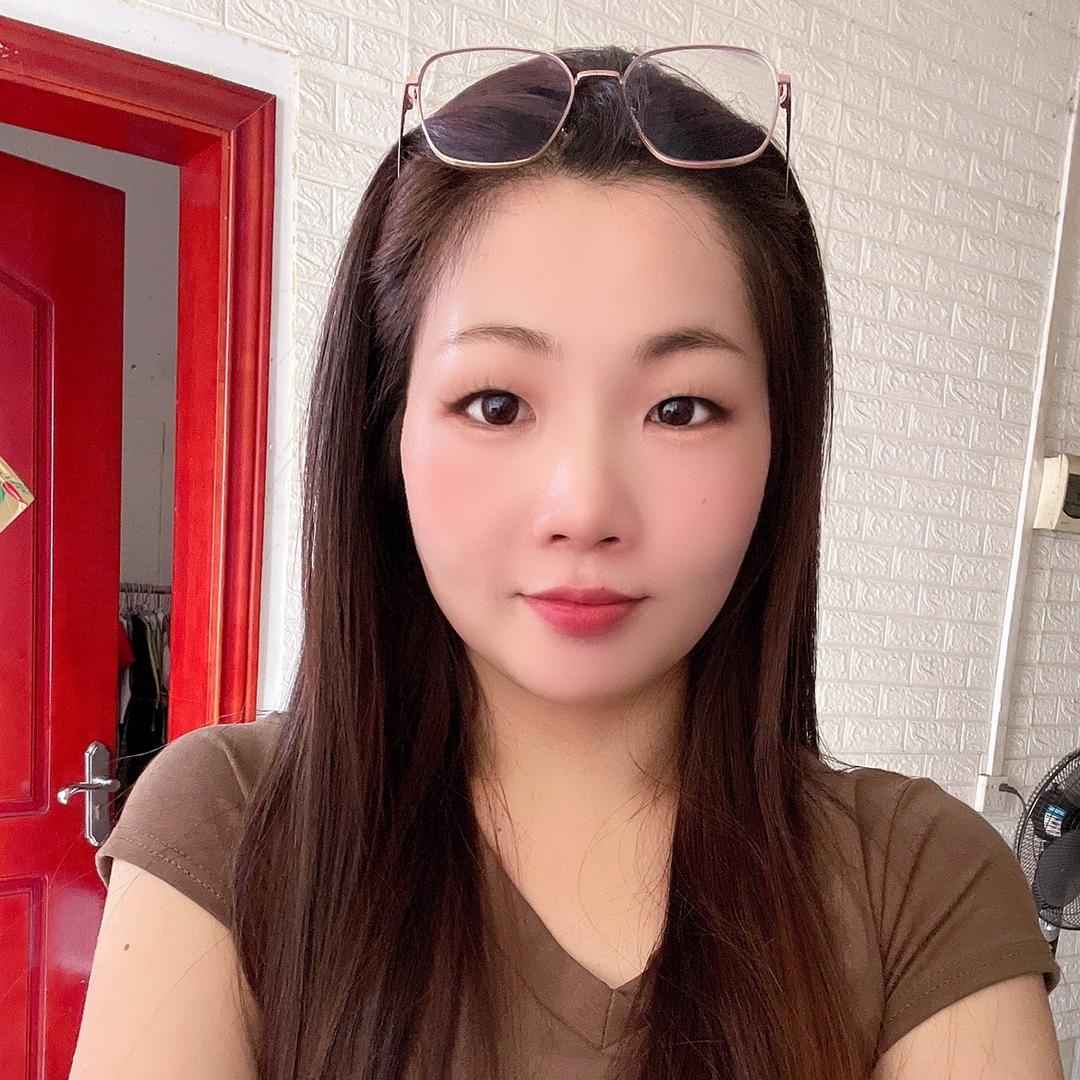 单眼皮女生