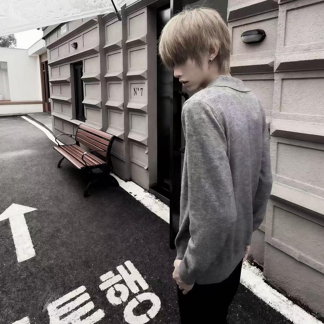 你不该灰蒙蒙的