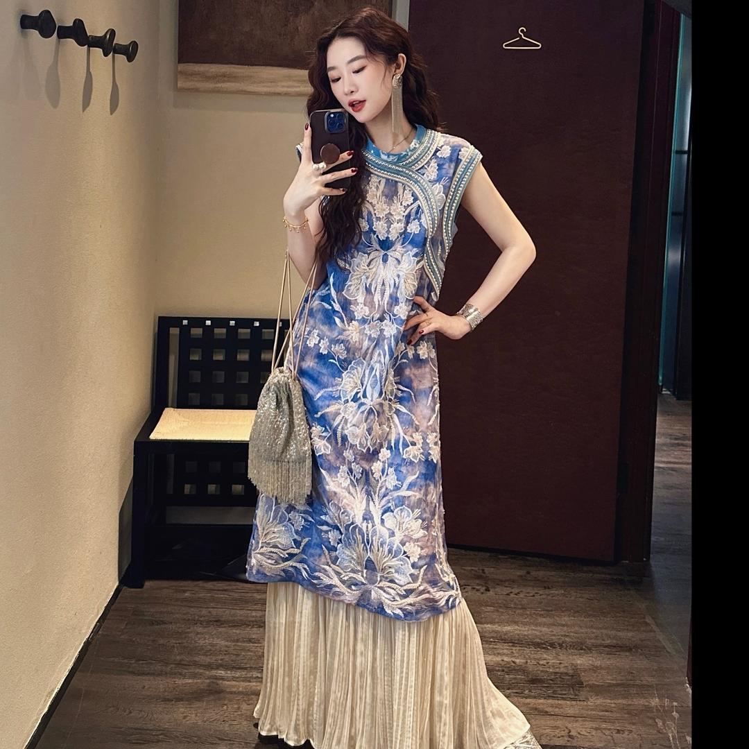 三吉黑花穿搭分享