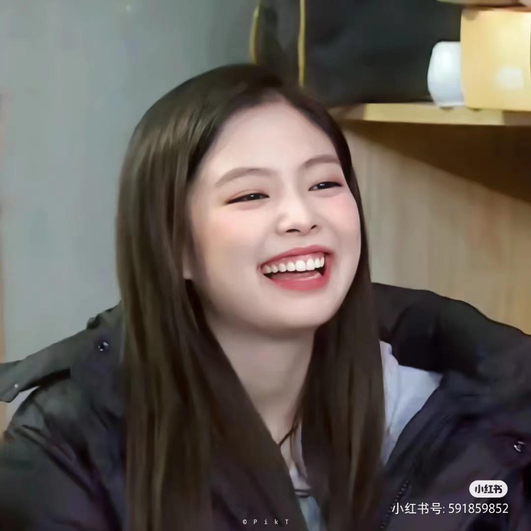 可爱不夸张女士